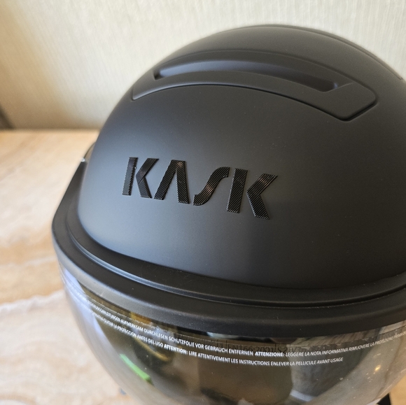 KASK Shadow Visor ski or snowboard $590 - Picture 10 of 17